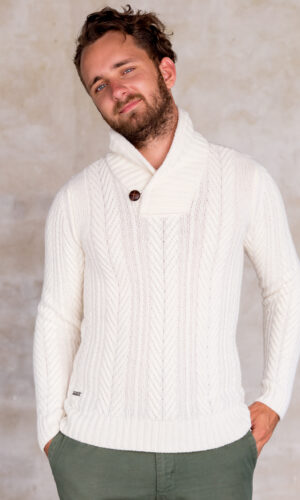 Kampsun KALA JYRI WH,aran, kampsun, kootud kampsun, meeste kampsun, palmikutega kampsun, sallkraega kampsun, sweater, villane kampsun, villane meeste kamspun, cable knit sweater, jumper, knitted sweater, men´s sweater, men´s woollen sweater, shawl collar sweater, sweater, wool sweater